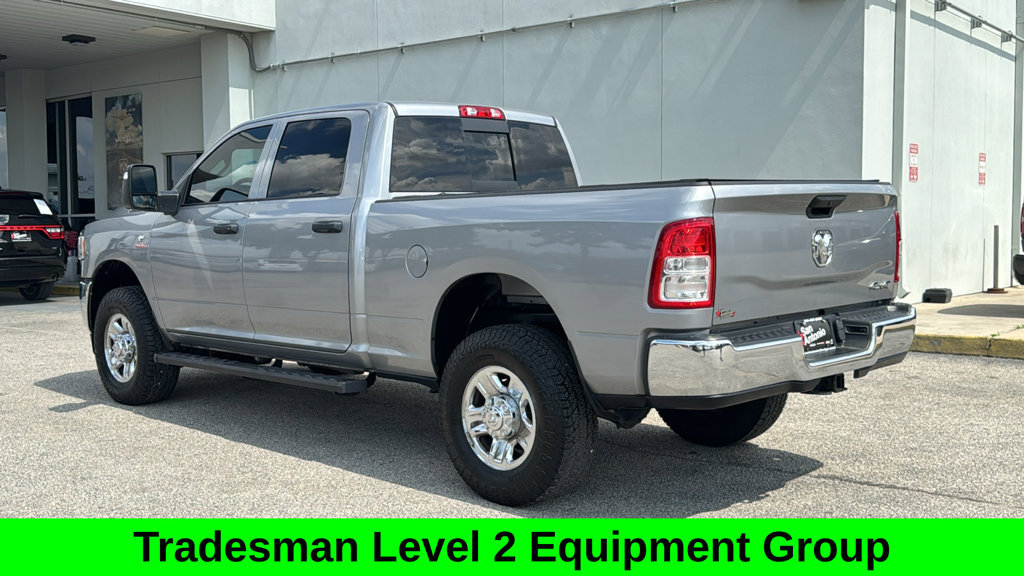 Used 2024 RAM 2500 Tradesman w/ Chrome Appearance Group AWD/4WD image 5