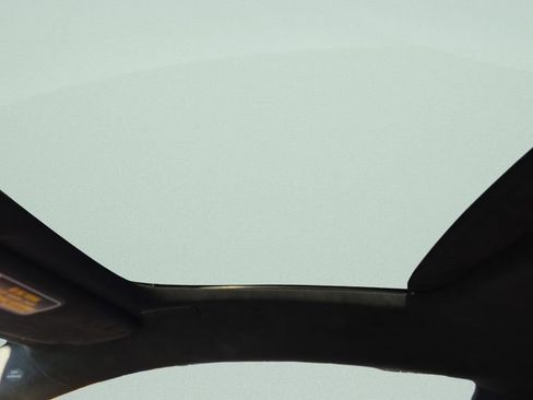 Used 2018 Lexus LC 500 Coupe w/ Touring Package RWD image 17