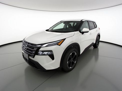 Used 2025 Nissan Rogue SV FWD image 3