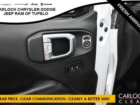 Used 2021 Jeep Gladiator Mojave AWD/4WD image 15