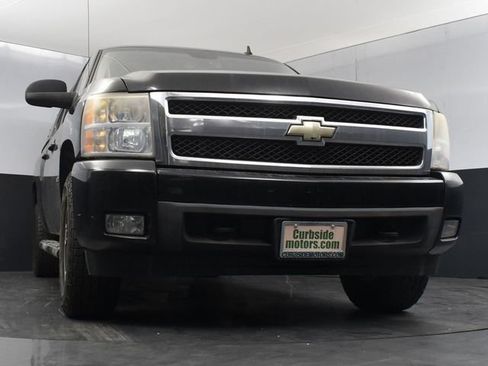 Used 2007 Chevrolet Silverado 1500 LTZ w/ Safety Package AWD/4WD image 17
