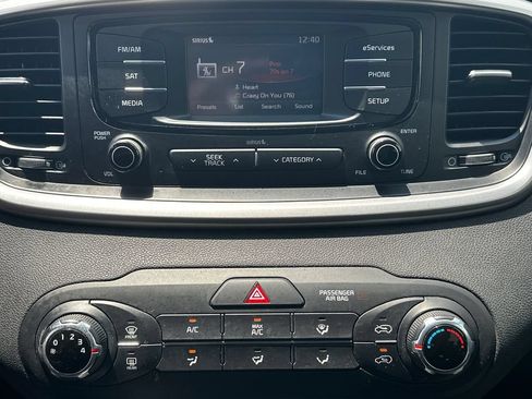 Used 2016 Kia Sorento FWD w/ LX Convenience Package image 29