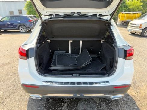 Used 2022 Mercedes-Benz GLA 250 4MATIC image 11
