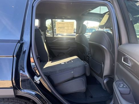 New 2026 Jeep Grand Cherokee Laredo image 26