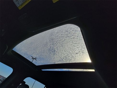 Used 2021 Ford Expedition Limited image 27