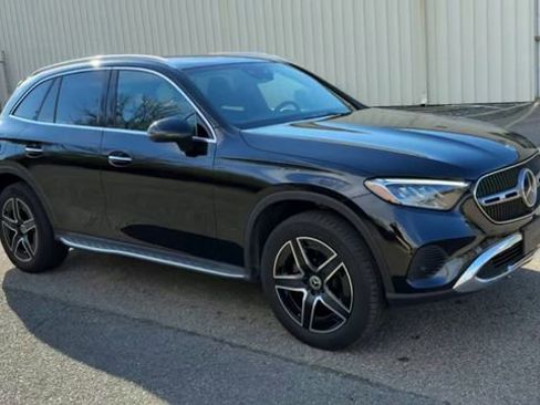Used 2026 Mercedes-Benz GLC 300 4MATIC image 4