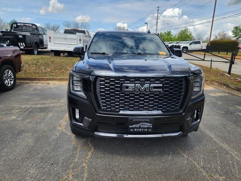 Used 2023 GMC Yukon XL Denali Ultimate image 2