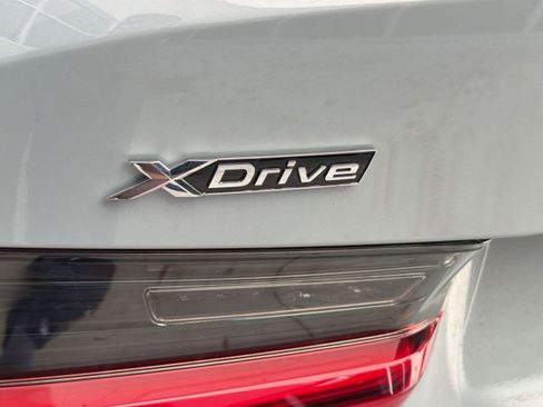 New 2026 BMW 330i xDrive Sedan w/ M Sport Package AWD/4WD image 33