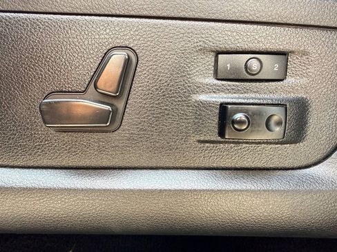 Used 2014 RAM 3500 Laramie AWD/4WD image 17