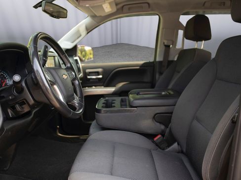 Used 2018 Chevrolet Silverado 1500 LT w/ All Star Edition AWD/4WD image 2