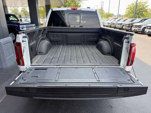 Used 2024 Ford F150 Platinum w/ FX4 Off-Road Package AWD/4WD image 19