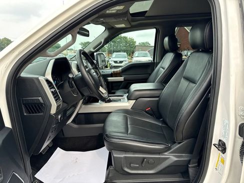 Used 2019 Ford F150 Lariat w/ Equipment Group 502A Luxury AWD/4WD image 27