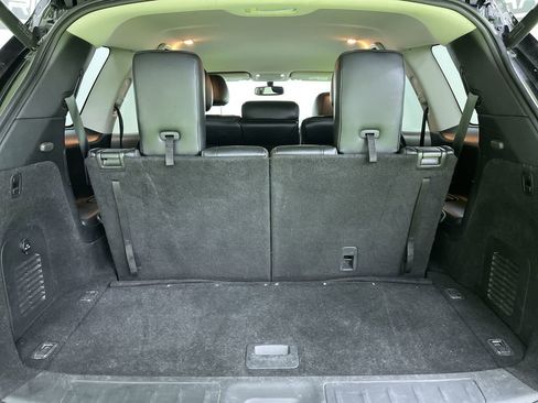 Used 2020 Nissan Pathfinder SL image 28