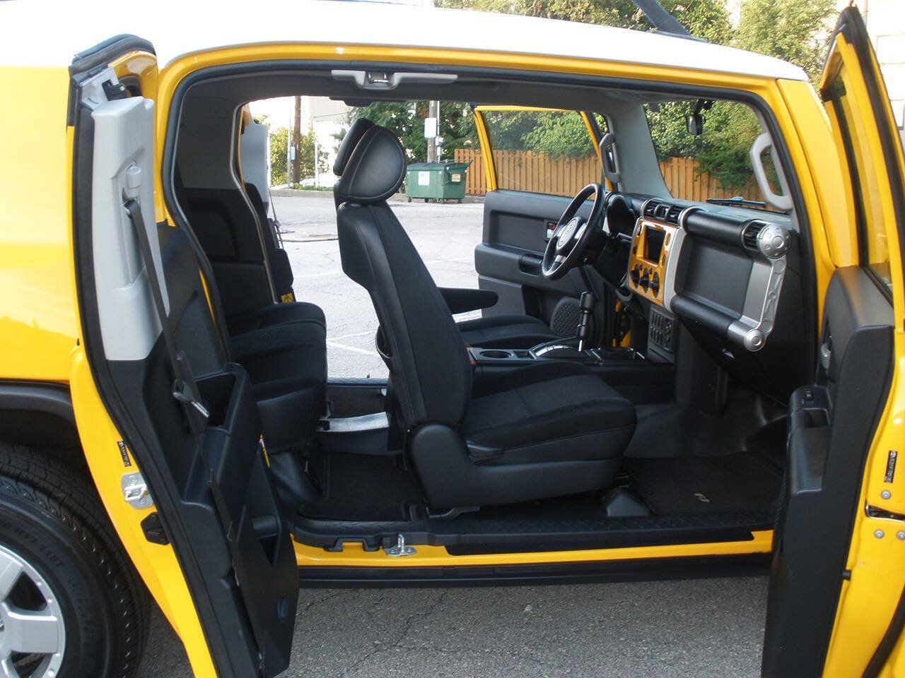 Used 2007 Toyota FJ Cruiser 2WD image 19