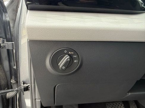 Used 2024 Volkswagen Taos S w/ MDO Package image 12