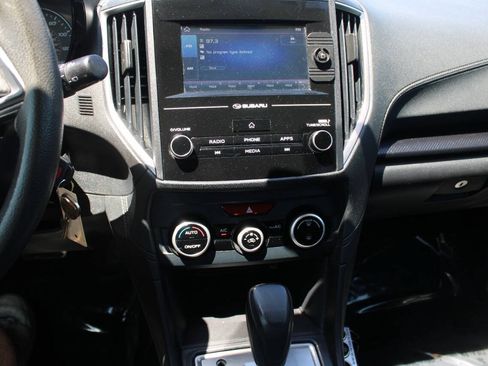 Used 2021 Subaru Crosstrek 2.0i AWD/4WD image 17