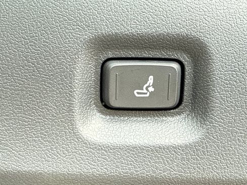 New 2026 Toyota Tacoma SR image 20