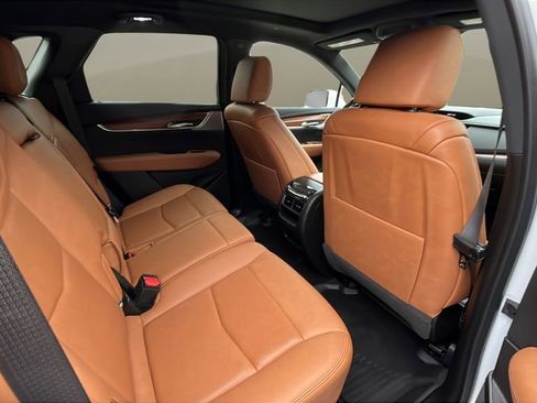 Certified 2021 Cadillac XT5 Premium Luxury image 15