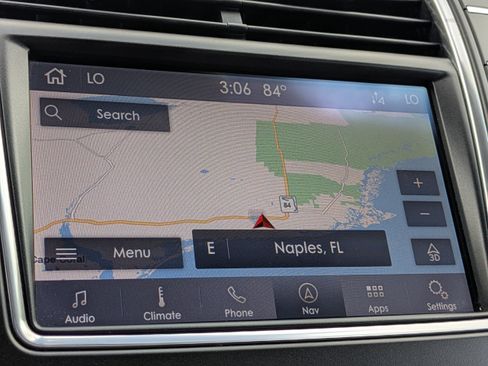 Used 2019 Lincoln Nautilus Reserve FWD image 22