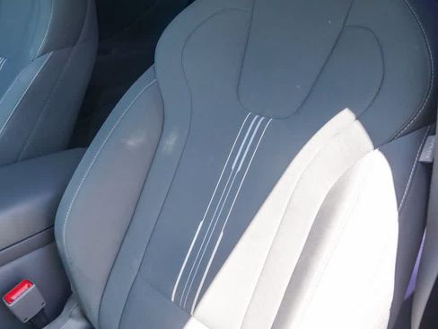 Used 2022 Hyundai Elantra Blue FWD image 12