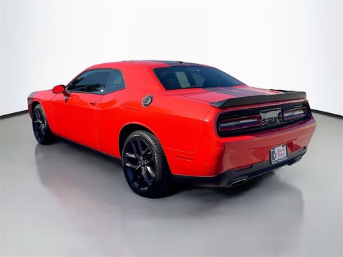 Used 2023 Dodge Challenger SXT w/ Blacktop Package image 5