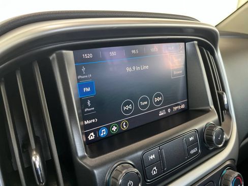 Used 2022 Chevrolet Colorado LT w/ Redline Special Edition AWD/4WD image 11