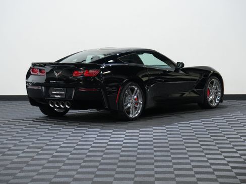 Used 2014 Chevrolet Corvette Stingray Coupe RWD image 6