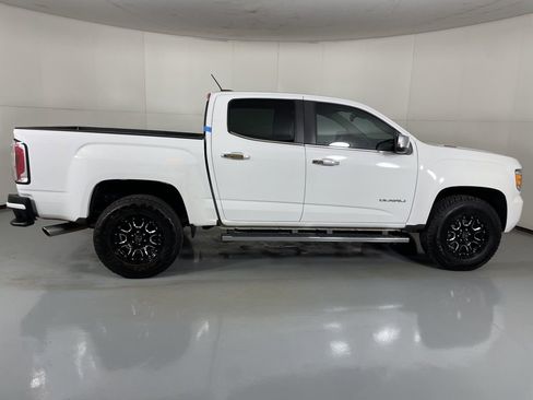 Used 2018 GMC Canyon Denali image 9
