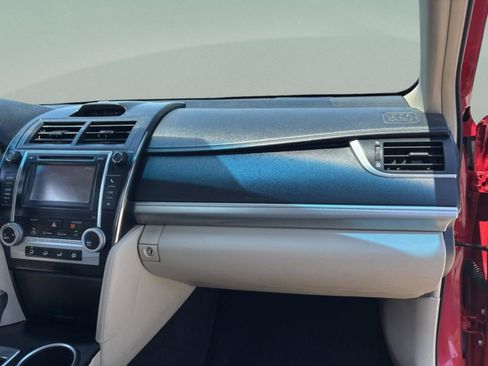Used 2012 Toyota Camry LE image 37