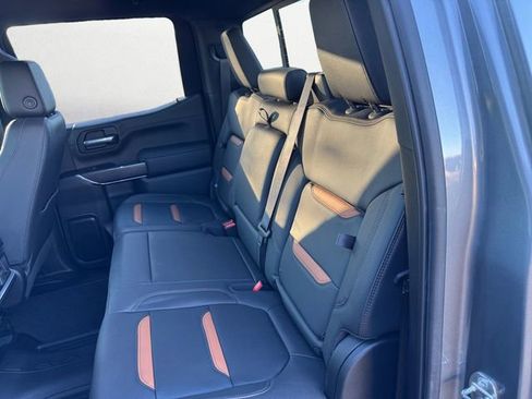 Used 2022 GMC Sierra 1500 AT4 w/ AT4 Premium Package image 13