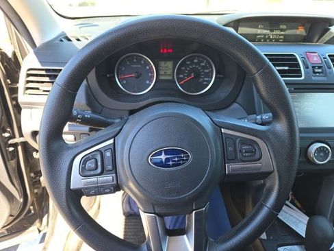 Used 2017 Subaru Forester 2.5i w/ Alloy Wheel Package AWD/4WD image 2