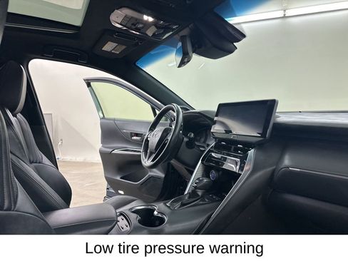 Used 2021 Toyota Venza Limited w/ Advanced Technology Package image 20