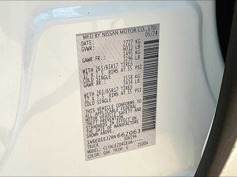 Used 2024 Nissan Frontier SL image 35