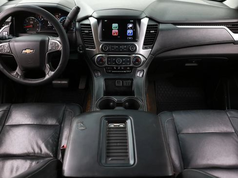 Used 2017 Chevrolet Tahoe LT w/ Luxury Package RWD image 2