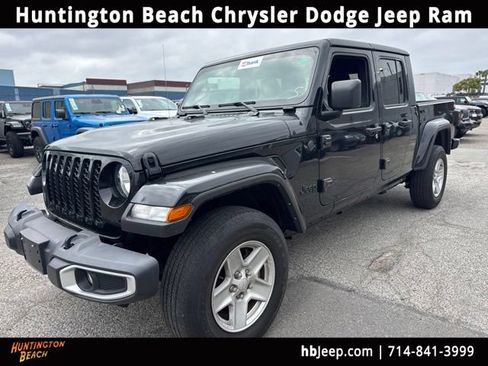 Used 2022 Jeep Gladiator Sport AWD/4WD image 1