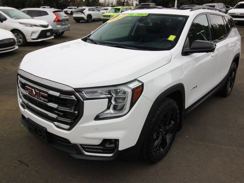Used 2022 GMC Terrain AT4 w/ Tech Package AWD/4WD image 7