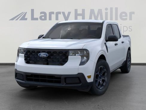 New 2026 Ford Maverick XLT image 2