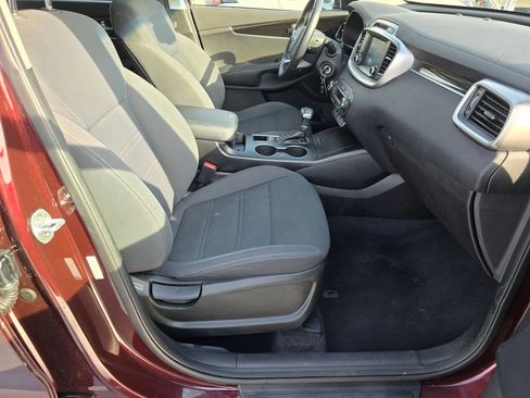 Used 2019 Kia Sorento LX w/ Option Group 020 image 13