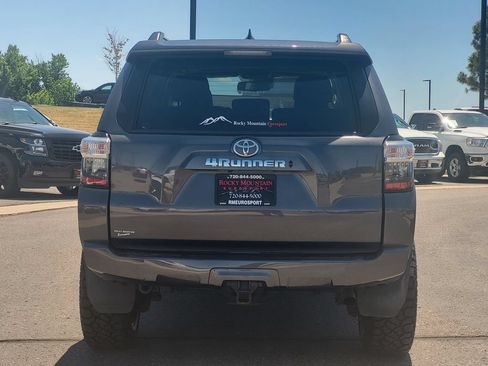Used 2021 Toyota 4Runner SR5 Premium w/ Moonroof Package AWD/4WD image 5