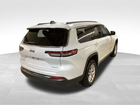 Used 2023 Jeep Grand Cherokee L Laredo image 7