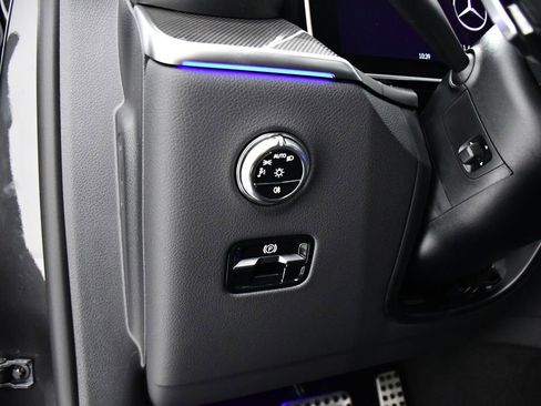 New 2026 Mercedes-Benz GLC 300 4MATIC image 9