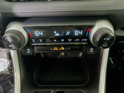 Used 2024 Toyota RAV4 XLE image 23