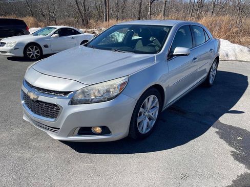 Used 2015 Chevrolet Malibu LT FWD image 1