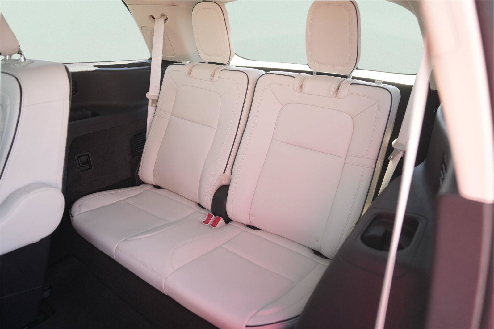 Used 2024 Lincoln Aviator Black Label AWD/4WD image 15