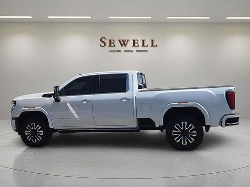 Used 2024 GMC Sierra 2500 Denali Ultimate AWD/4WD image 2