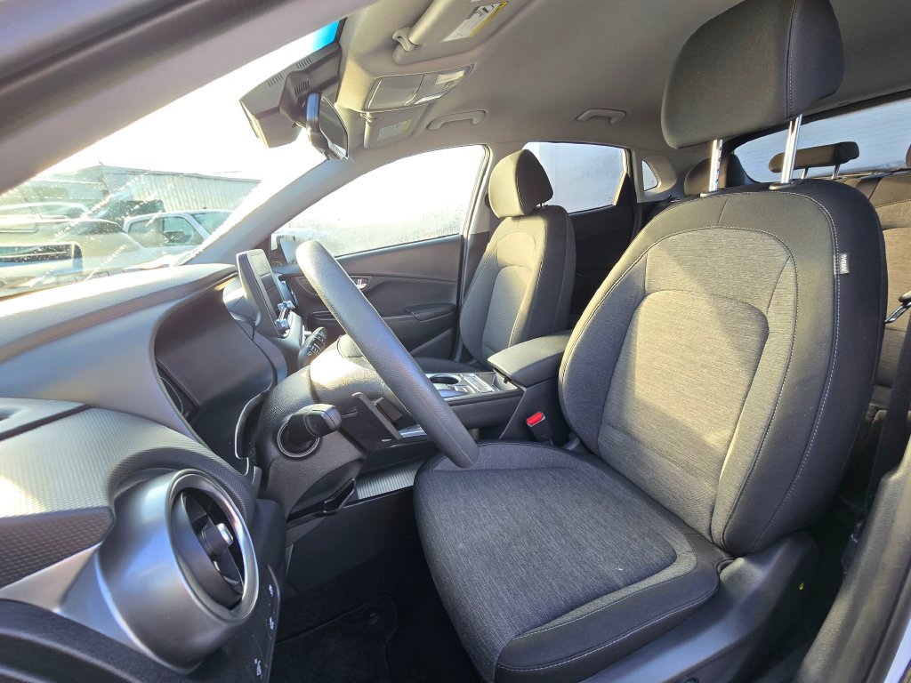 Used 2023 Hyundai Kona SE FWD image 19