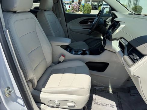 Used 2019 GMC Terrain Denali w/ Advanced Safety Package AWD/4WD image 17