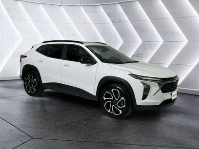 Used 2025 Chevrolet Trax RS w/ Sunroof Package