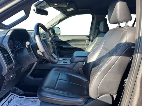 Used 2021 Ford Expedition XLT image 11