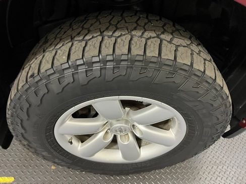 Used 2015 Nissan Titan S image 15